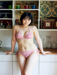 男女生光的衣服亲吻对方-中文有码中文字幕免费视频