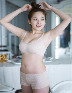 班淑传奇 迅雷下载-动漫美女脱衣